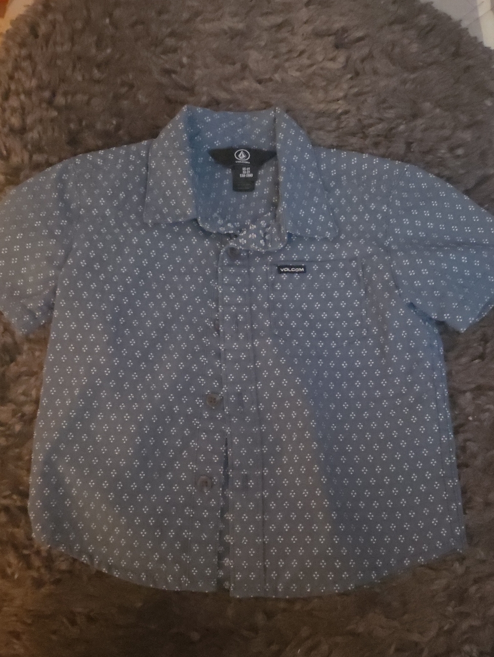 Volcom Light Blue Short Sleeve Button-Down with White Dot Pattern